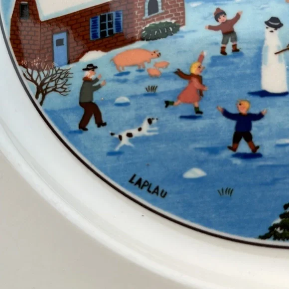 Villeroy & Boch 10.5" Dinner Plate Naif Christmas by French artist Laplau - Picture 2 of 5